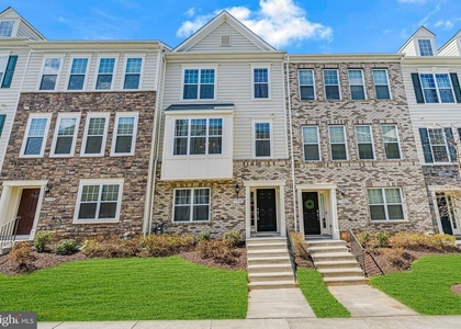 7308 Wood Pond Circle - Photo 1