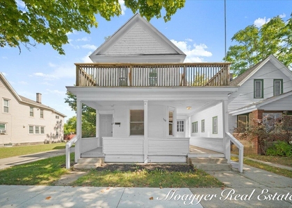 1108 Muskegon Avenue Nw - Photo 1