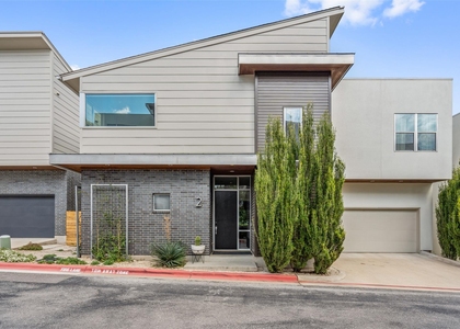 2105 Goodrich Ave - Photo 1