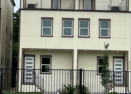 823 North Loop - Photo 1