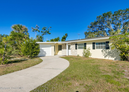 300 Amherst Avenue - Photo 1