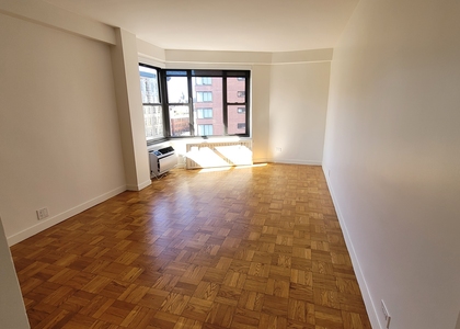 Fourth Avenue - Photo 1
