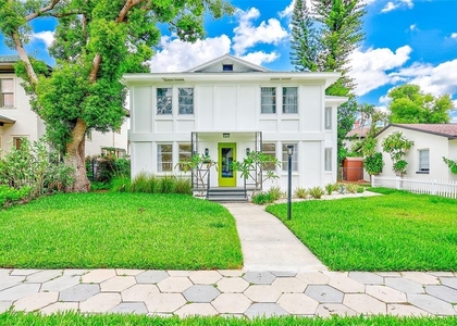 925 16th Avenue N - Photo 1