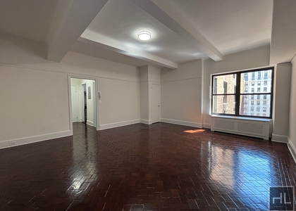West 73 Street - Photo 1
