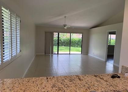 112 Club Drive - Photo 1