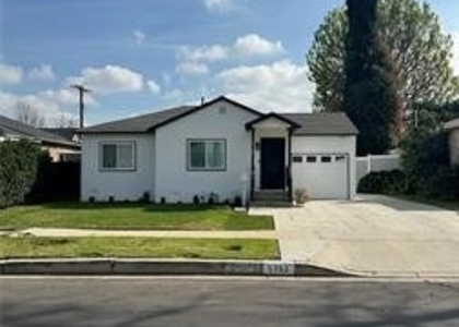 5752 Newcastle Avenue - Photo 1