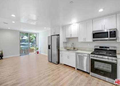 11753 Iowa Avenue - Photo 1
