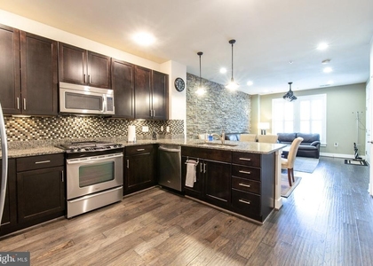 2203 Richmond Highway - Photo 1