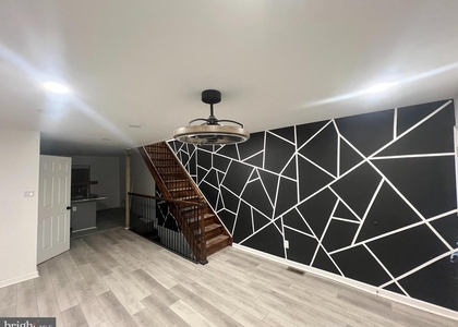 2145 N Dover Street - Photo 1