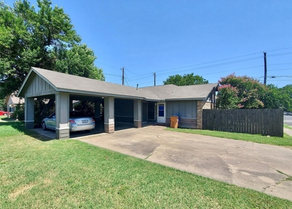 2400 Berkett Dr - Photo 1
