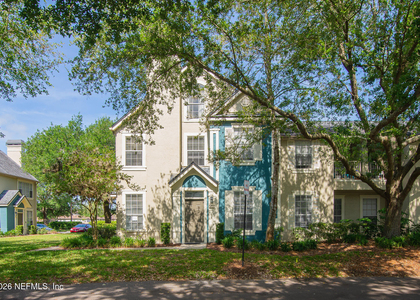 13703 Richmond Park Drive - Photo 1
