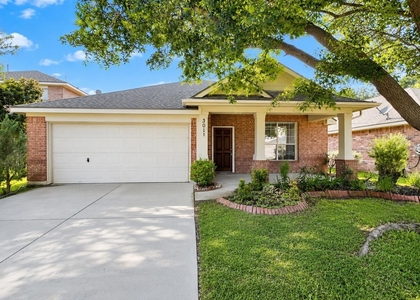 3011 Sunchase Court - Photo 1