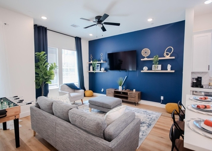 3613 Rosalie Street - Photo 1
