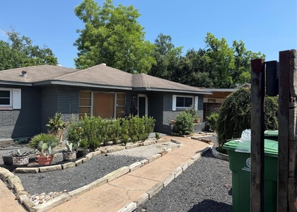 6811 Saint Augustine Street - Photo 1