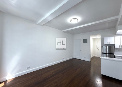 East 46th Street - Photo 1