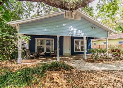 317 W Jean Street - Photo 1