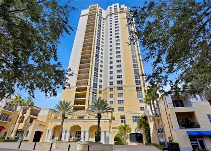 300 Beach Drive Ne - Photo 1