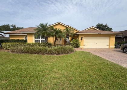4622 Meadowview Circle - Photo 1