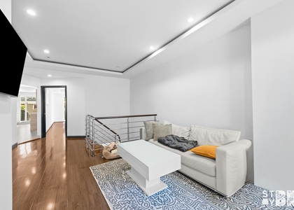 4607 BEDFORD AVE - Photo 1