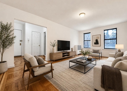 44 Bennett Avenue - Photo 1