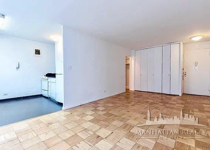 E 46th St - Photo 1