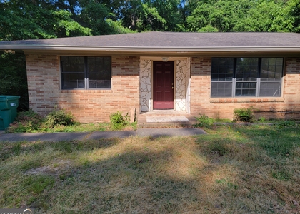 250 Lake Dr - Photo 1