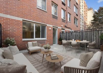 520 West 48th Street - Photo 1