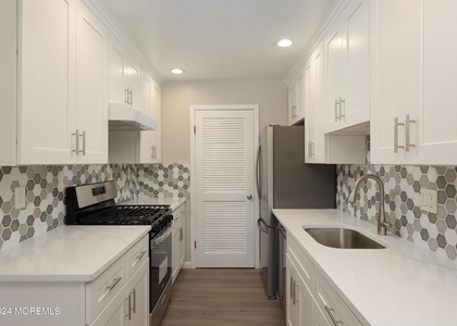 2 Elizabeth Court - Photo 1