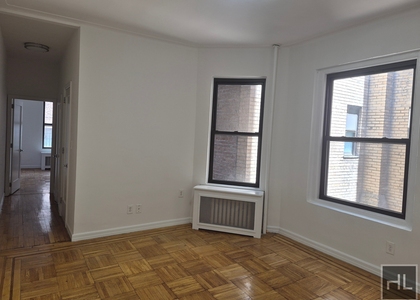 East 88 Street - Photo 1