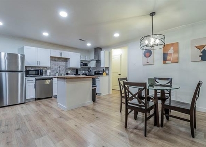 921 S Waverly Drive - Photo 1