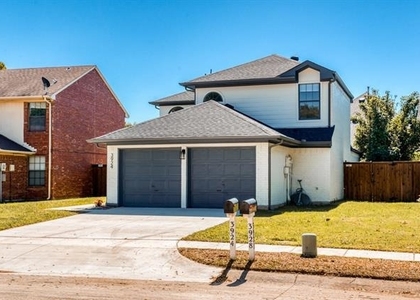3924 Dalston Lane - Photo 1