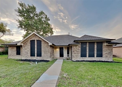 114 Liberty Drive - Photo 1