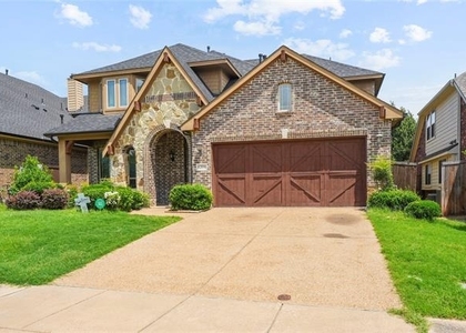1204 E Shawnee Drive - Photo 1