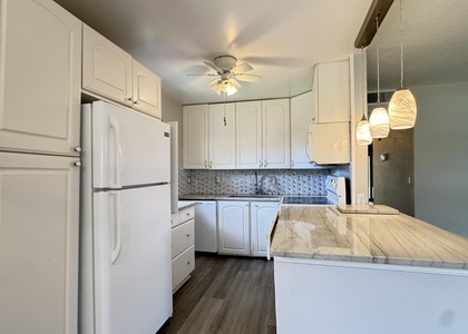 220 Seville J - Photo 1