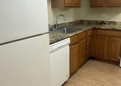 4304 Nw 9th - Photo 1