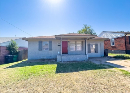 2022 Nw 33rd Street - Photo 1