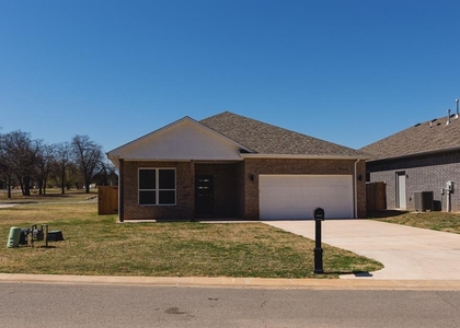 629 Remington Avenue - Photo 1