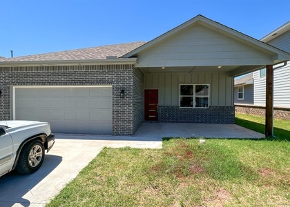 605 Remington Avenue - Photo 1