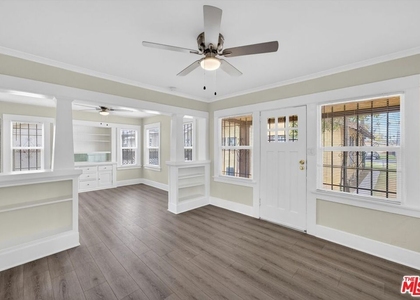 5008 S Wilton Place - Photo 1