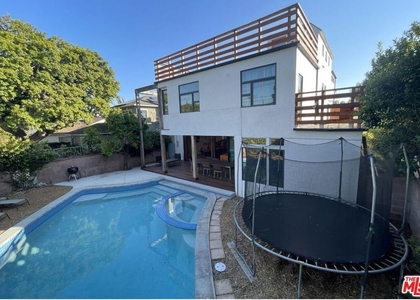 3121 Frederick Street - Photo 1