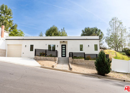 4724 N El Caballero Drive - Photo 1