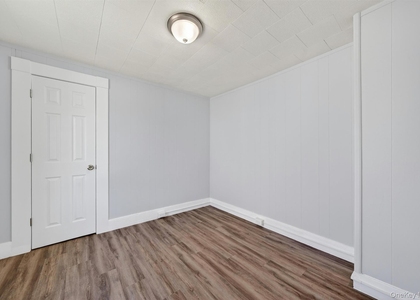 90 Montgomery Street - Photo 1