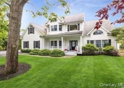 24 Bridle Path - Photo 1