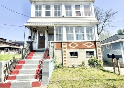 1121 10th Avenue - Photo 1