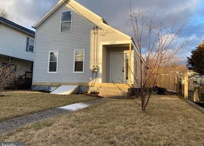 623 Columbia Avenue - Photo 1