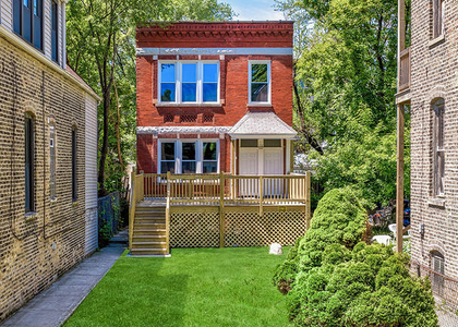 1238 N Artesian Avenue - Photo 1