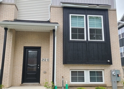 212 Walnut Street N - Photo 1