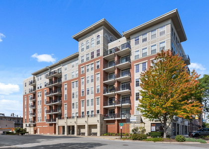 656 Pearson Street - Photo 1