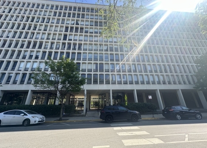 1401 E 55th Street - Photo 1