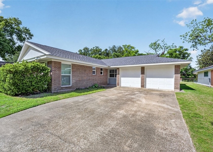 11226 Huggins Drive - Photo 1